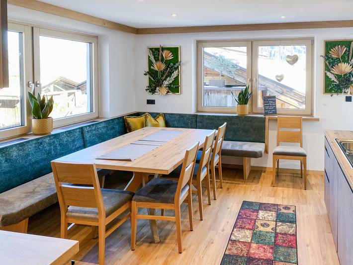 Holiday home for 13 people with balcony in Tux Alps, Ried im Zillertal