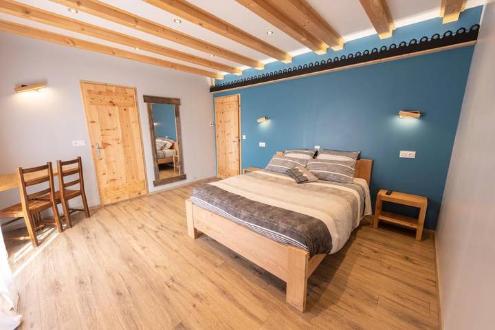 Chambre d’hôte pour 15 personnes, avec jardin et vue dans Hautes-Alpe - 2