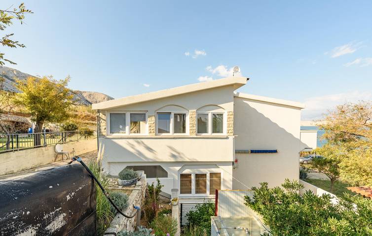 Ganze Ferienwohnung, Gemütliches Apartment mit Meerblick, WLAN, Klimaanlage und Terrasse in Strandnähe in Mandre, Pag