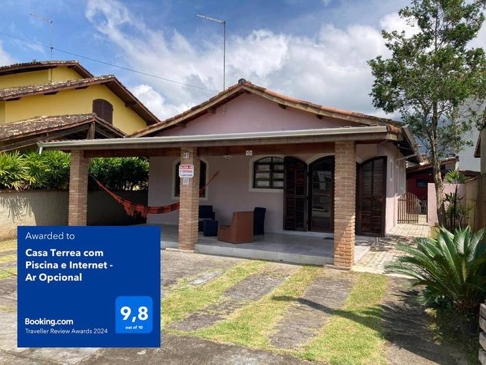 Casas e apartamentos de temporada para 12 pessoas, com piscina e jardim, com animais de estimação em Caraguatatuba