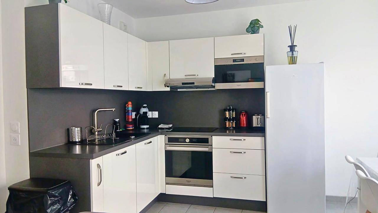 Appartement entier, Two-Bedroom Apartment in Dammarie-les-Lys, Seine-et-Marne