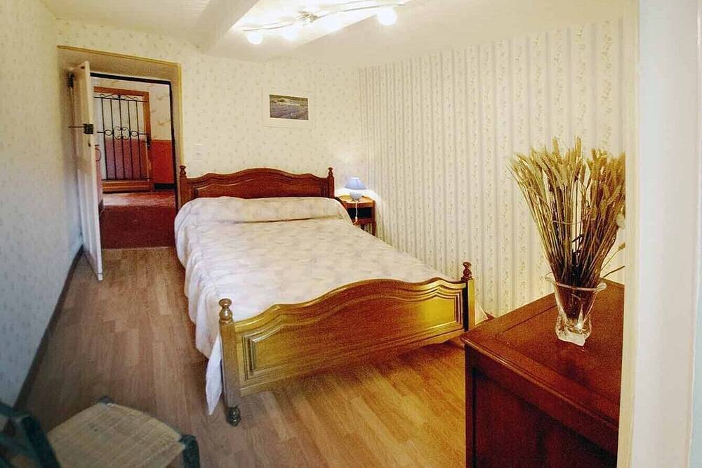 Appartement entier, A 1.5 km de la mer appartement dans maison de caractère in Ogliastro, Cap Corse