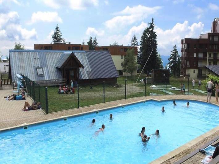 Gîte pour 8 personnes, avec terrasse, animaux acceptés dans Office De Tourisme Des Sept Laux - 2