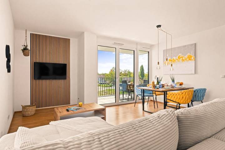 Ferienwohnung für 4 Personen, mit Ausblick und Garten sowie Seeblick, mit Haustier