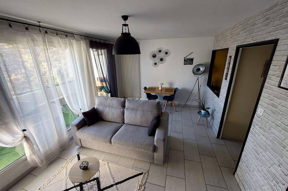Appartement entier, Studio sur les rives d'Allier in Moulins, Allier