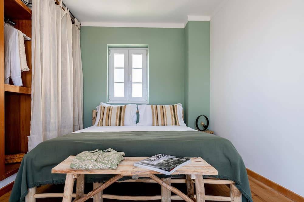 Sea´Ya Villa Areia with swimming pool and 5 minutes from the beach in Praia da Cresmina, Cascais e Estoril