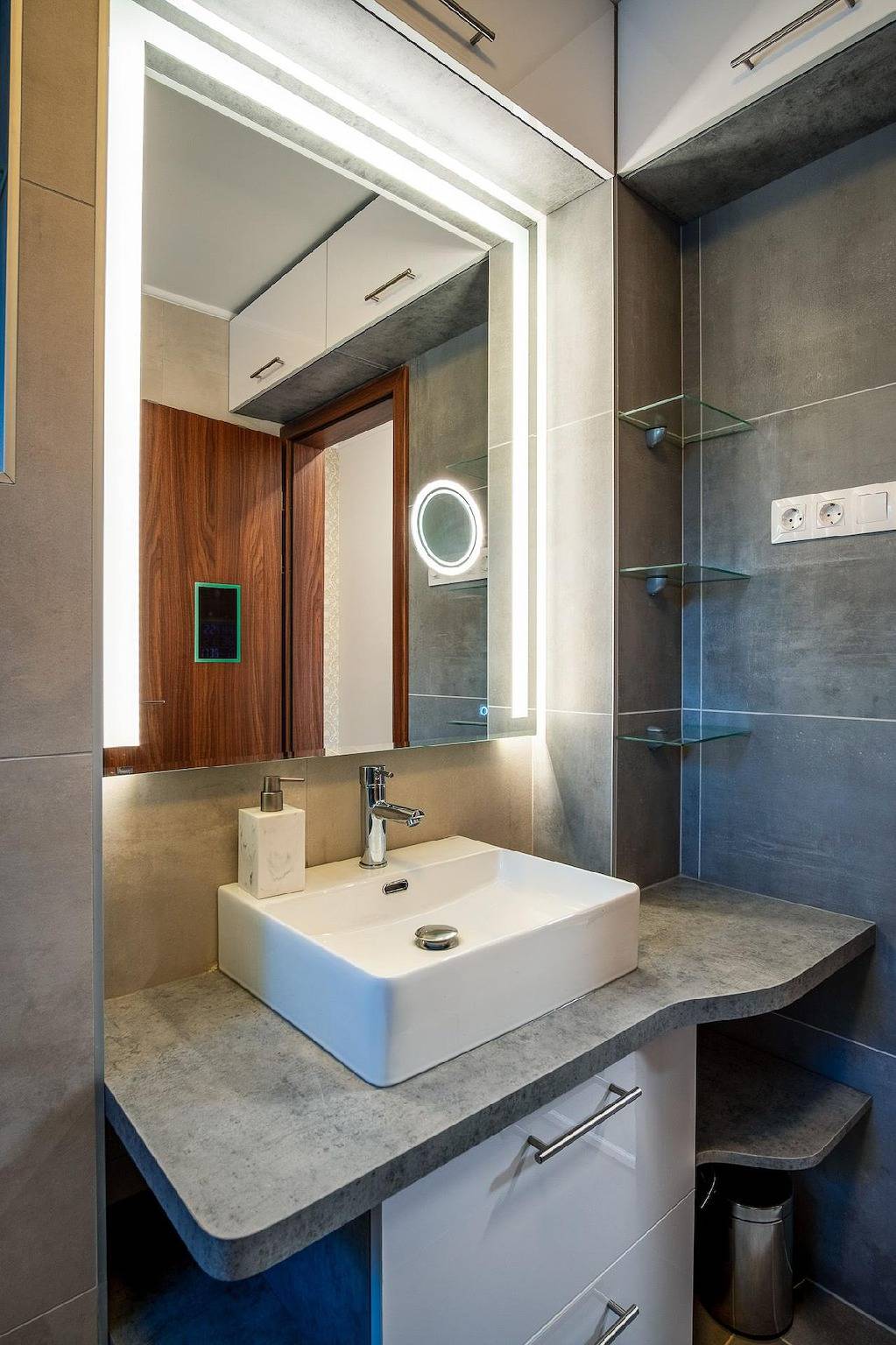 Privates Luxus Apartment - Privater Pool in Balatonkeresztur, Plattensee Südufer