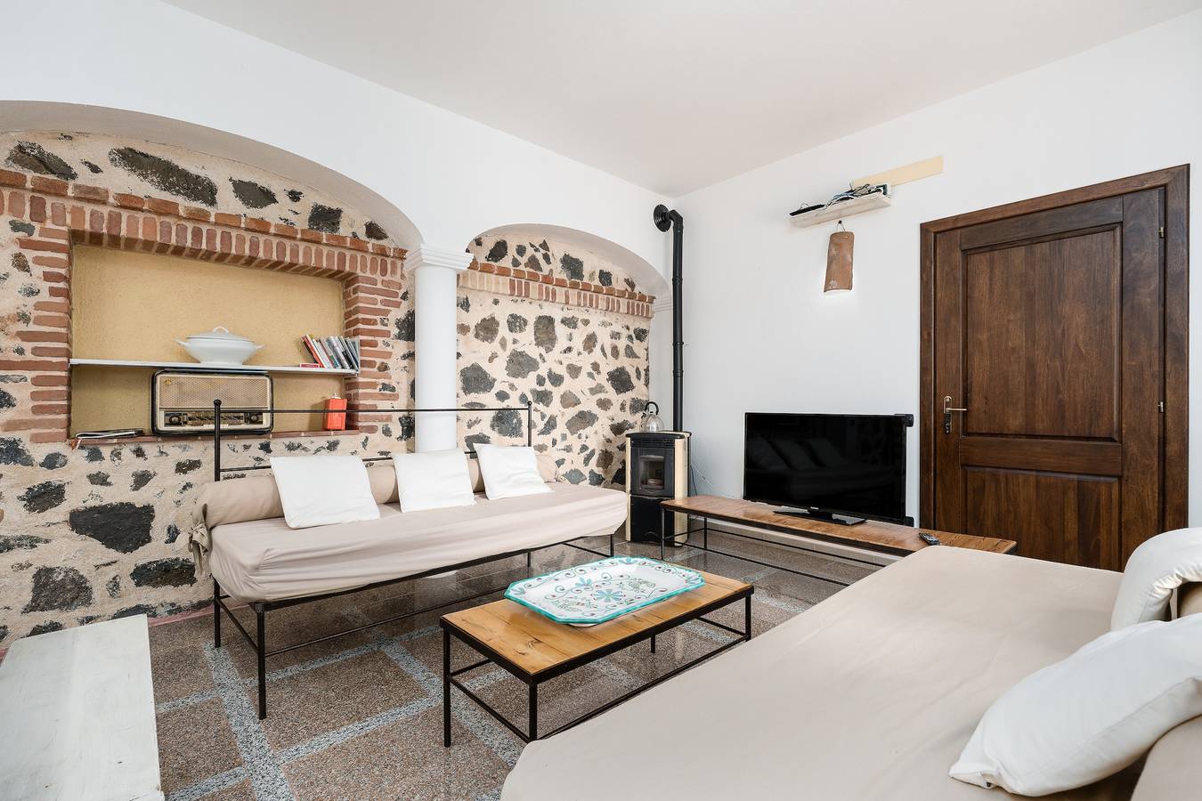 Villa 'Pedduzza' avec vue sur la mer, terrasse privée et Wi-Fi in Orosei, Golfe d'Orosei