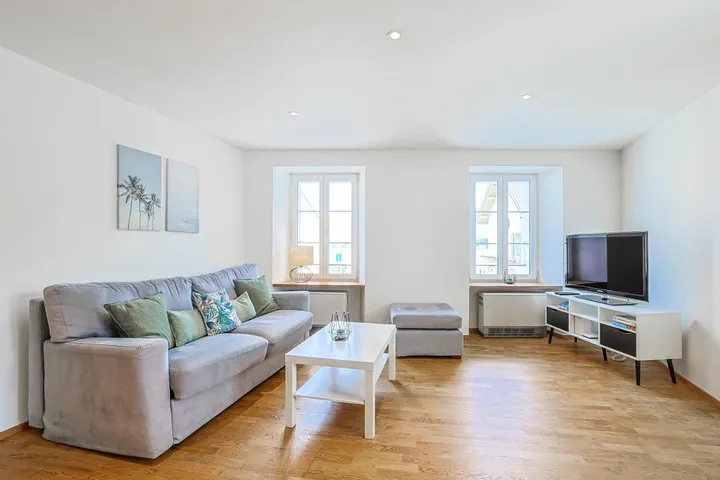 Apartamento de vacaciones para 4 personas, con vistas al lago además de terraza y vistas - 1