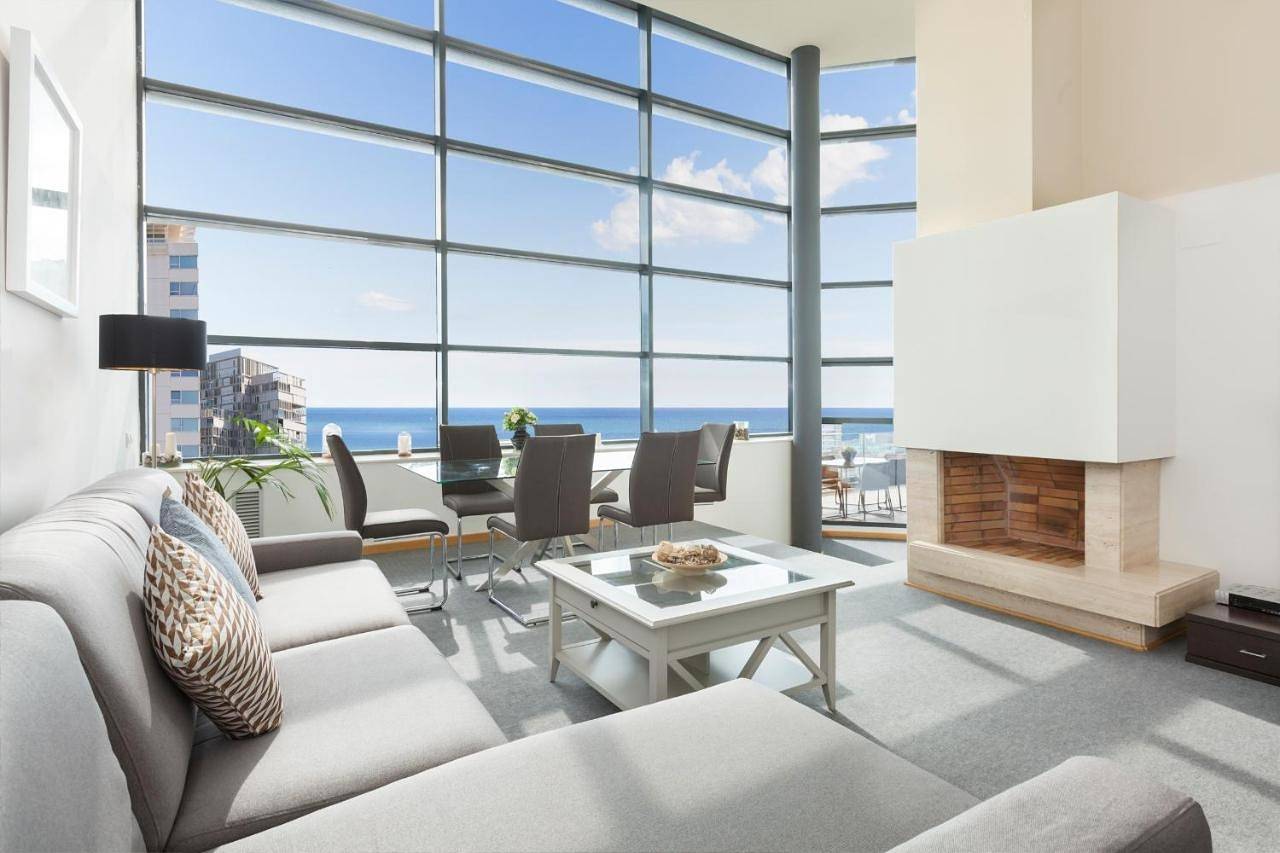 Ganze Wohnung, Four-Bedroom Apartment with Terrace in Barcelona Strand, Barcelona