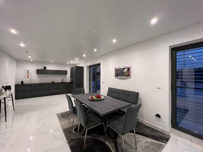 Ferienwohnung für 5 Personen, mit Balkon und Whirlpool in Neunkirchen - 4