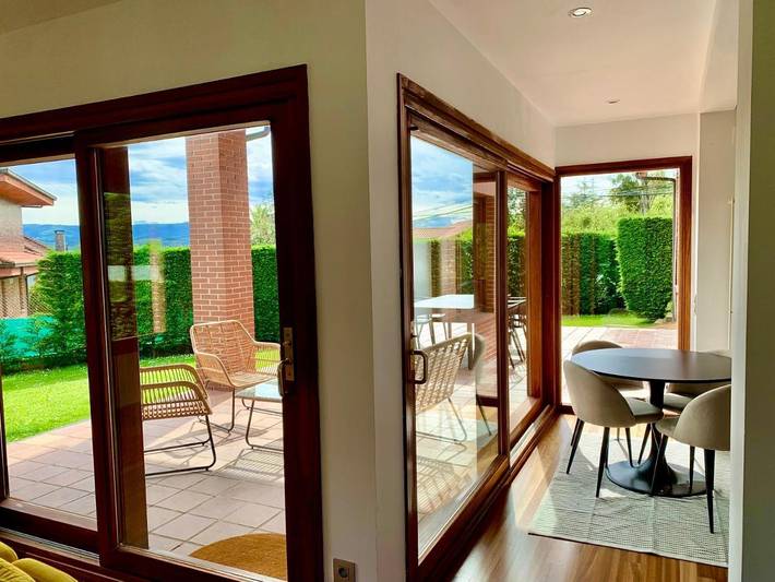 Chalet para 14 personas, con terraza y jardín, Se admiten mascotas en Gijón - 2