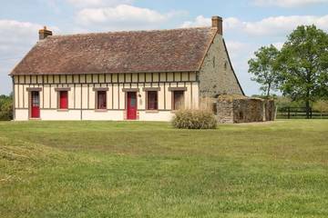 Gîte pour 4 personnes, avec jardin dans Villeneuve-en-Perseigne