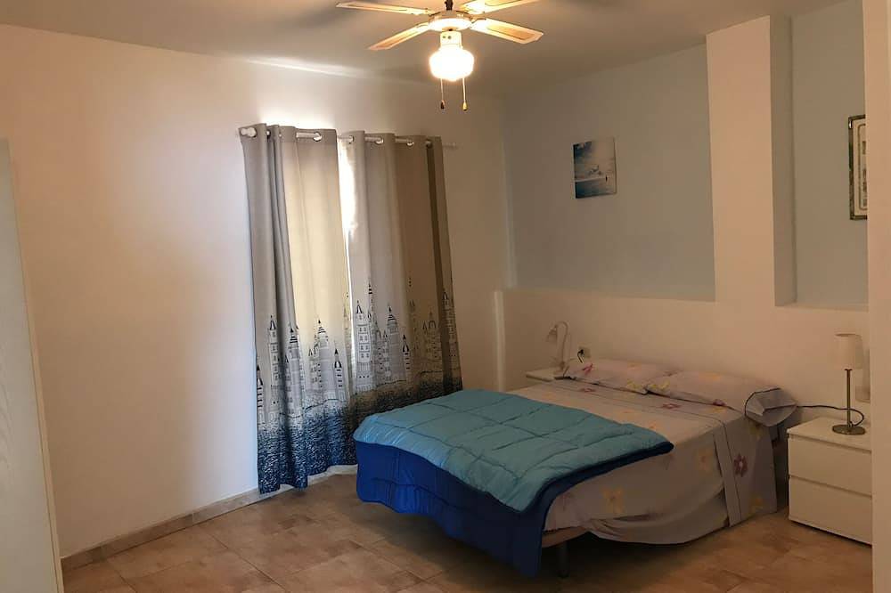 Ganze Wohnung, Apartment erste Zeile in Puerto Santiago-Los Gigantes mit schöner Aussicht.<br> in Puerto Santiago, Santiago del Teide