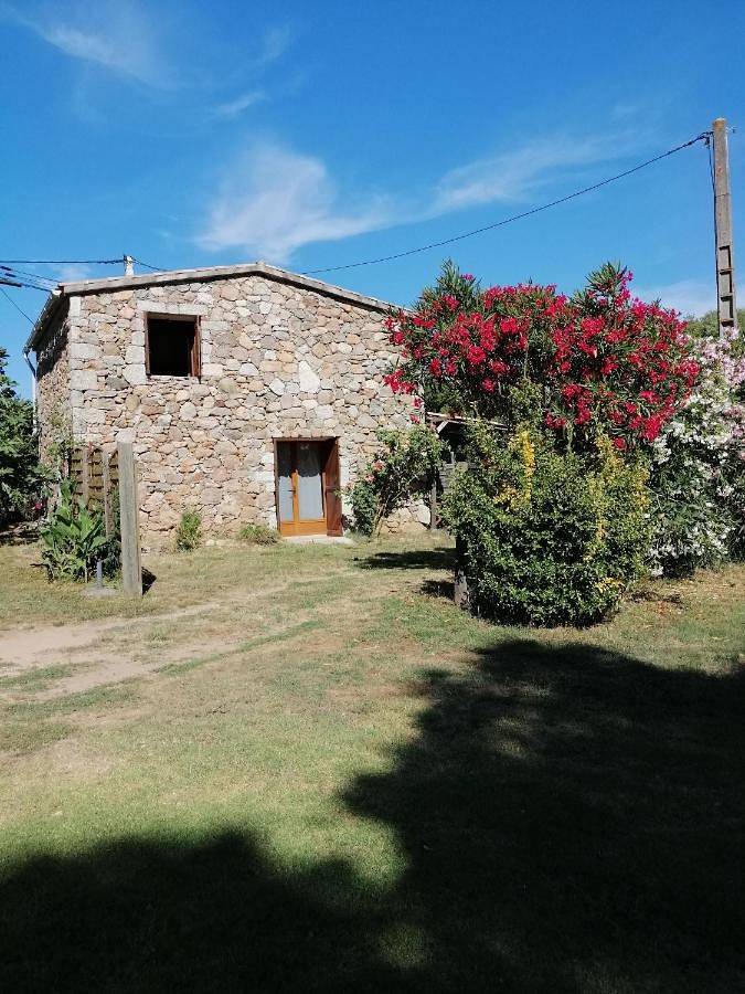 Location de vacances pour 4 personnes, avec vue et jardin à Sarrola-Carcopino - 2