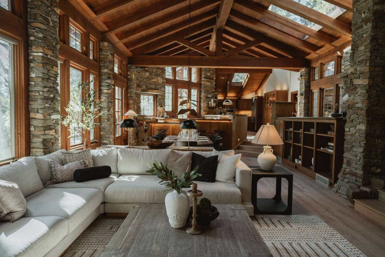 Luxury Nature Getaway *Stonehouse*  by Casa Oso in Mariposa County