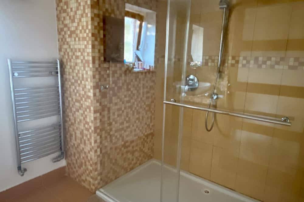 Ganze Wohnung, Villa Coral – wunderschöne Oase am Pool in Rožňava, Slowakei