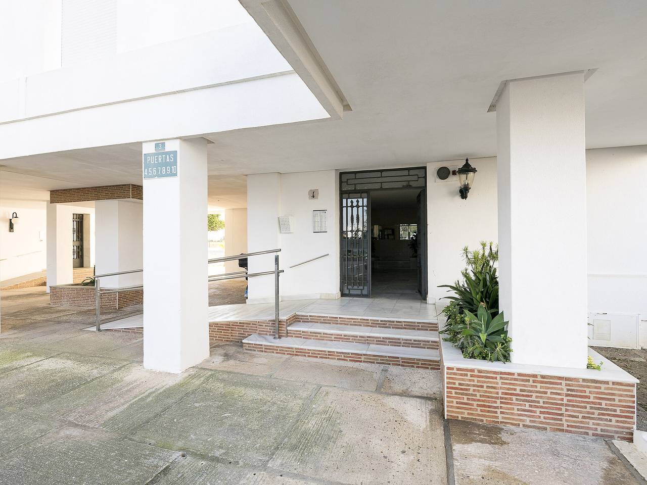 Apartamento entero, El Trebol - Apartamento Con Wifi Gratis in Valdelagrana, El Puerto de Santa María