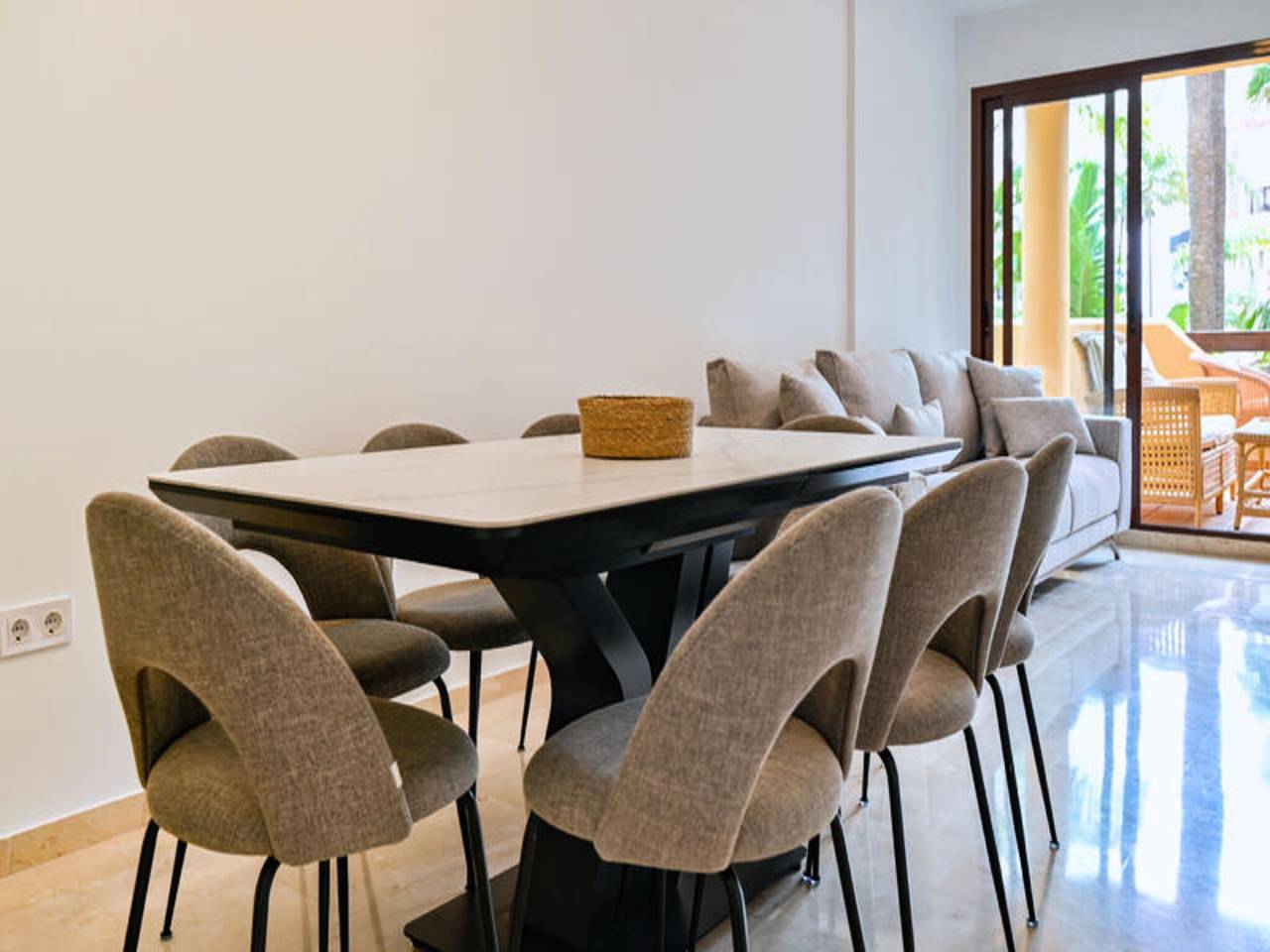 Entire apartment, Apartment in Estepona with Beach Access in Saladillo Benamara, Estepona