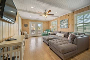 Vacation House for 10 Guests in Gulf Shores, Mobile Bay, Picture 3