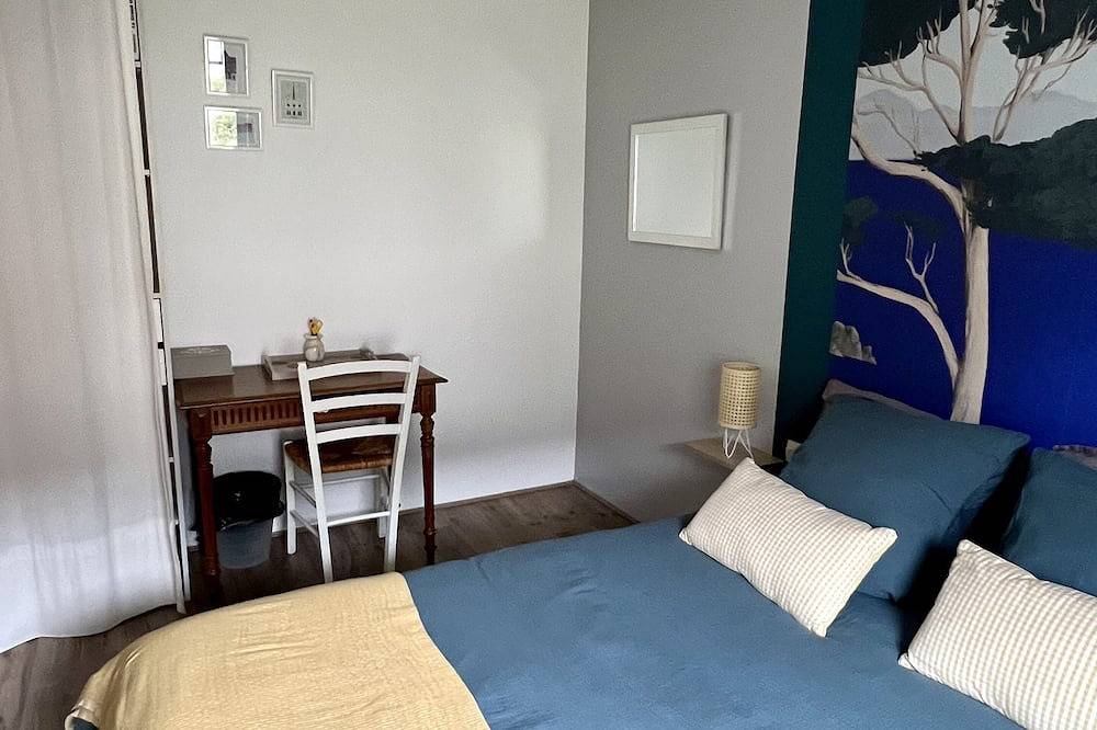 Appartement entier, Petite maison calme et lumineuse, parking , orléans centre in Orléans, Vallée de la Loire