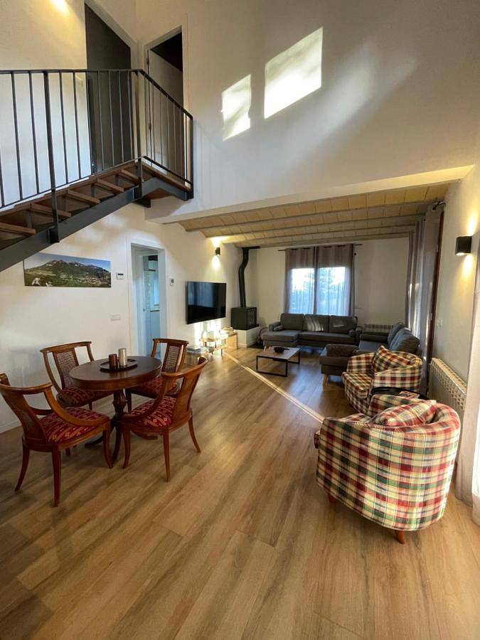 Casa rural para 10 personas, con Terraza y Jardín además de Piscina y Vistas en Vilada - 3