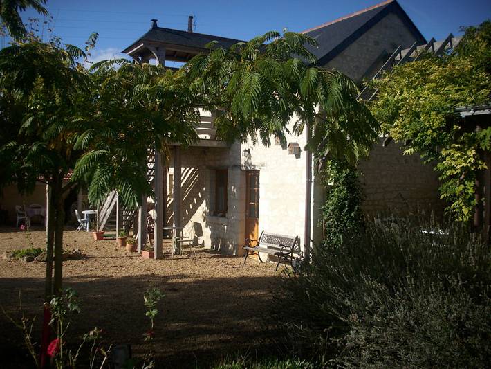 Gîte pour 3 personnes, avec terrasse dans Maine-et-Loire - 2