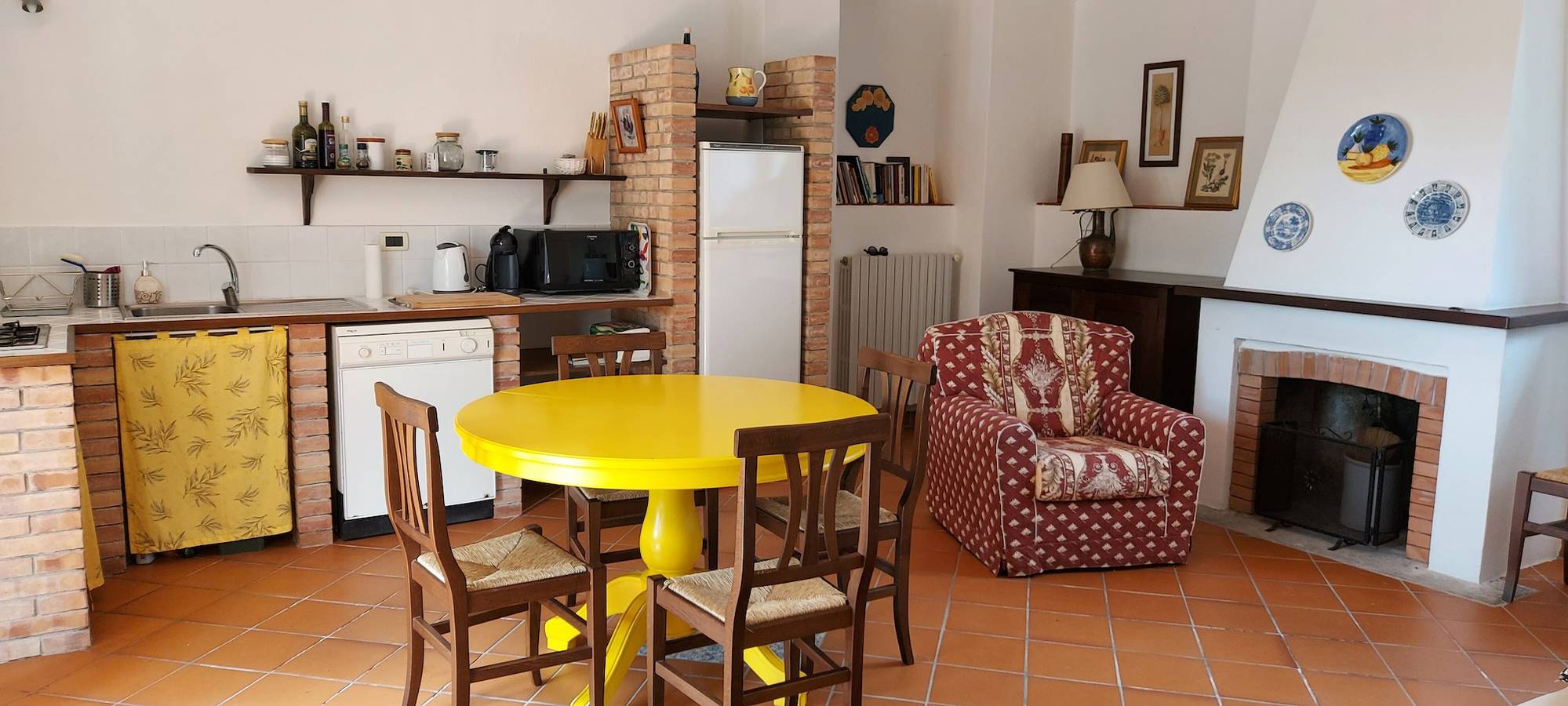 Casa vacanze 'Nel Cilento' con vista sulle montagne, terrazza privata e giardino privato in Gioi, Cilento