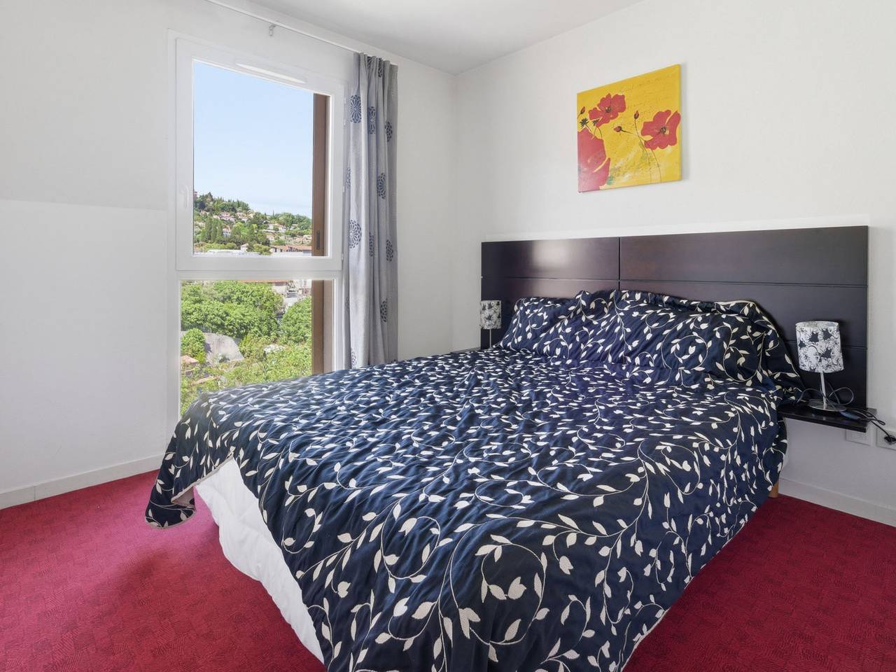 Appartement entier, Appartement confortable avec piscine et balcon, à 700 m du centre-ville de Grasse in Grasse, Côte méditerranéenne (France)