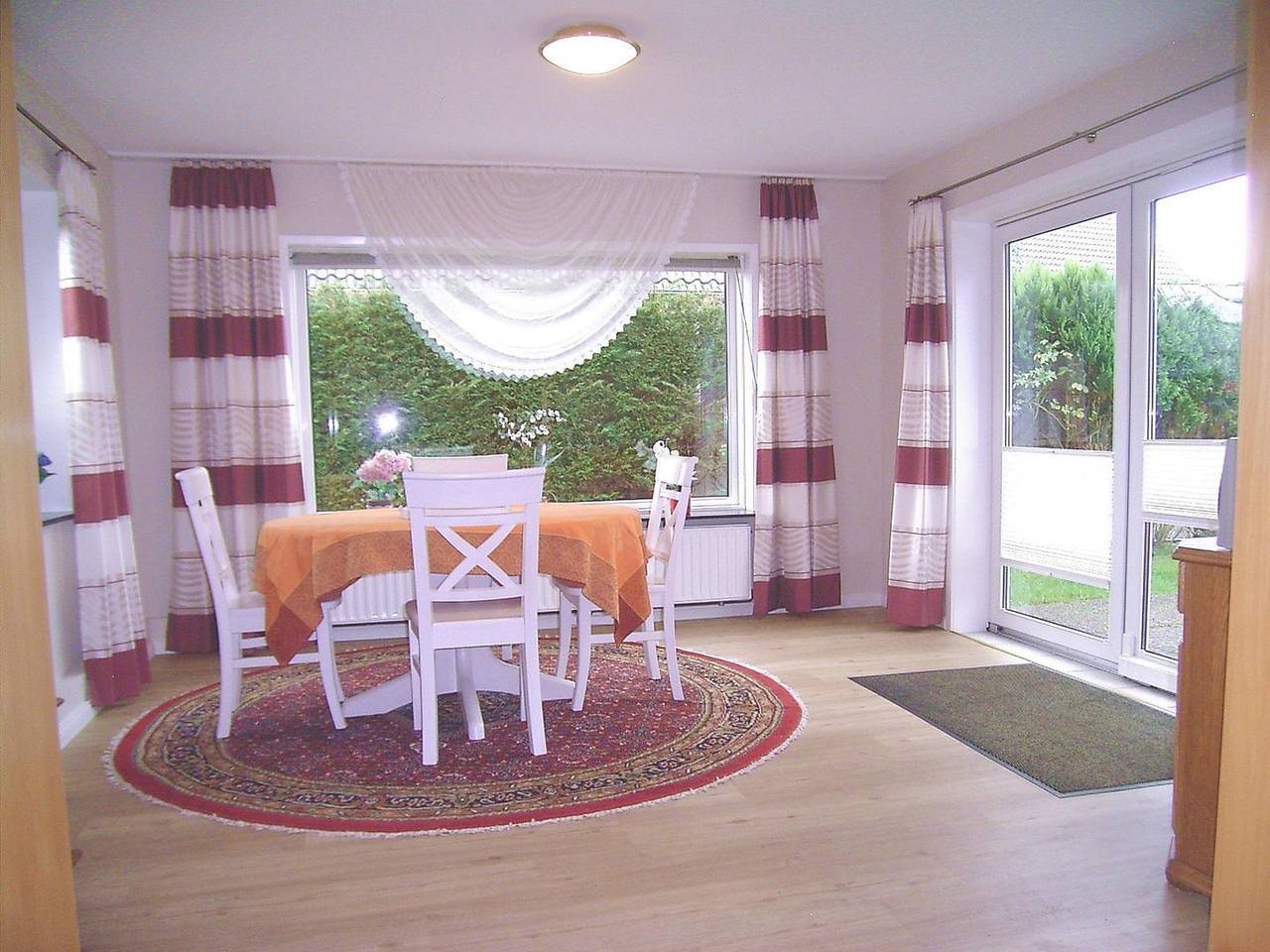 Ganze Wohnung, Ferienwohnung im Eg in Wyk auf Föhr – Terrasse, Garten & Wlan in Wyk auf Föhr (Stadt), Wyk auf Föhr