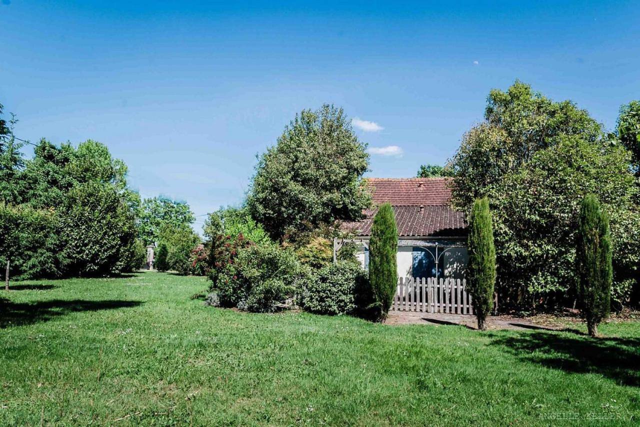 Appartement entier, Gîte avec piscine et jardin Le Cosy - Les Bergeronnettes Bergerac in Bergerac, Périgord Pourpre