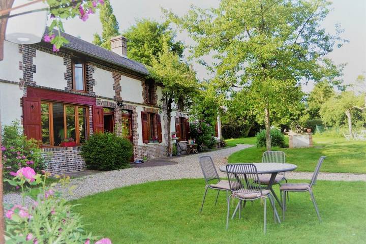 Maison d’hôte pour 6 personnes, avec Terrasse et Jardin ainsi que Sauna et Vue