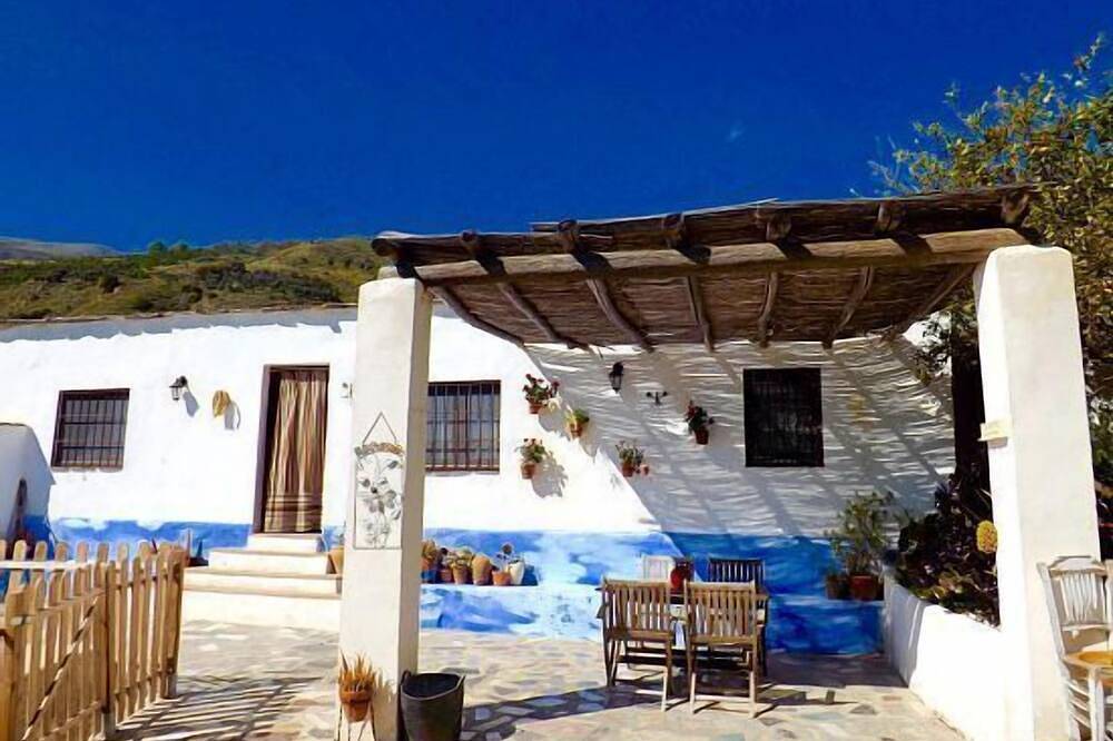 Self catering La Encina for 8 people in Lanjarón, Granada Province