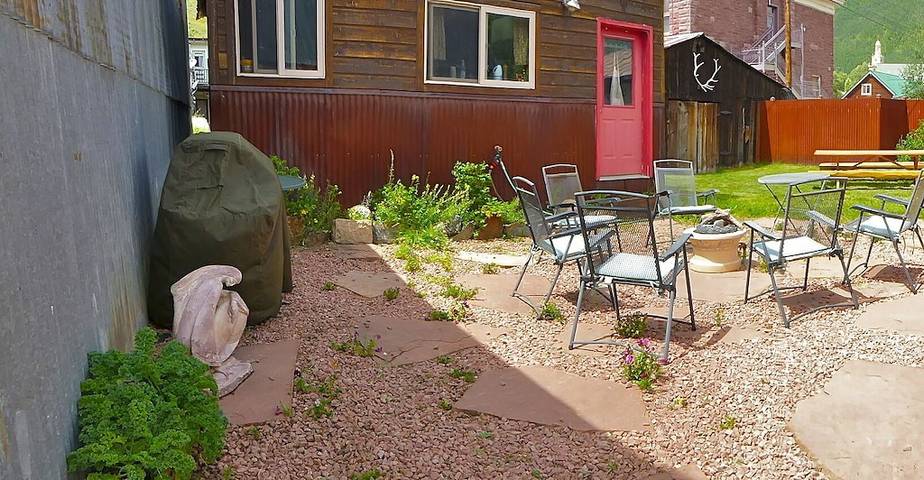 Vacation rental for 4 people, with yard and terrace, with pets in Silverton