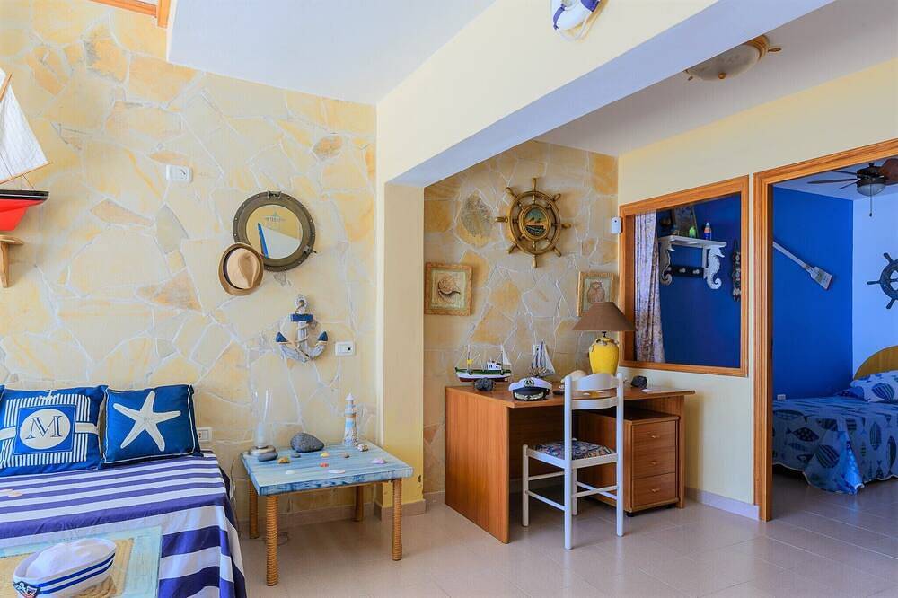 Seaside House With Private Pool in Punta Prieta, Güímar