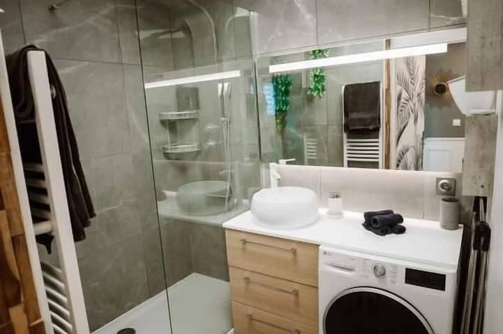 Apartamento entero, L'Échappée Parisienne - Canal St-Denis in Aubervilliers, Sena-Saint Denis