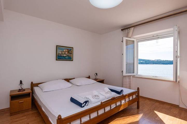 Villa pour 4 personnes, avec terrasse et jardin à Lozica - 4