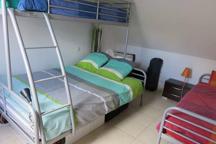 Location de vacances pour 8 personnes, avec jardin et terrasse, animaux acceptés à Ploëzal - 4