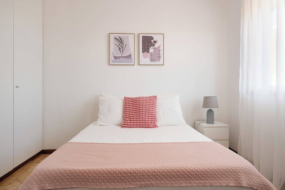 Apartamento entero, King Size Bed with Air Conditioning near the Beach and Free Street Parking in Canidelo, Distrito de Porto