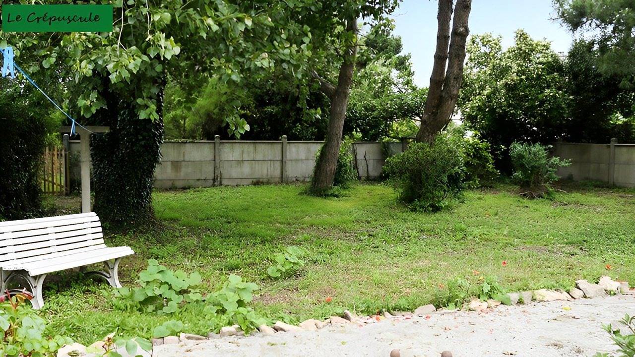 Le Crépuscule Anneville sur mer in Anneville-sur-Mer, Région de Coutances