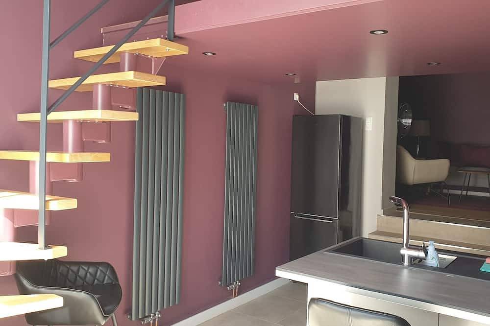 Ganze Wohnung, Schönes Loft mit kostenlosem Parkplatz in Cotta, Dresden