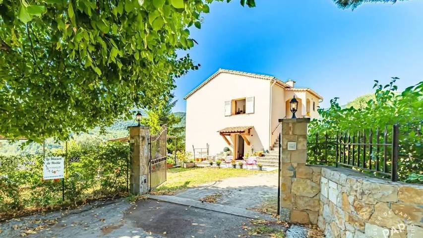 Location de vacances pour 5 personnes, avec jardin à Le Bar-sur-Loup