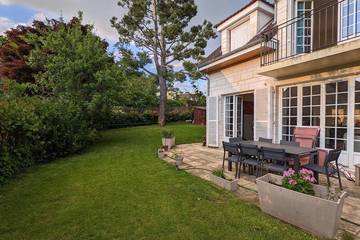 Gîte pour 6 personnes, avec terrasse et jardin à Bailly