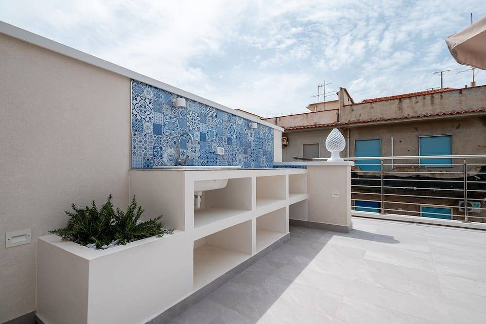 Entire apartment, Felicia's - Panarea in Capo d'Orlando, Messina Province