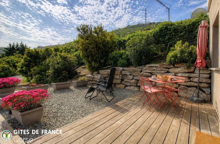 Gîte pour 2 personnes, avec Terrasse et Vue à Sisco - 3