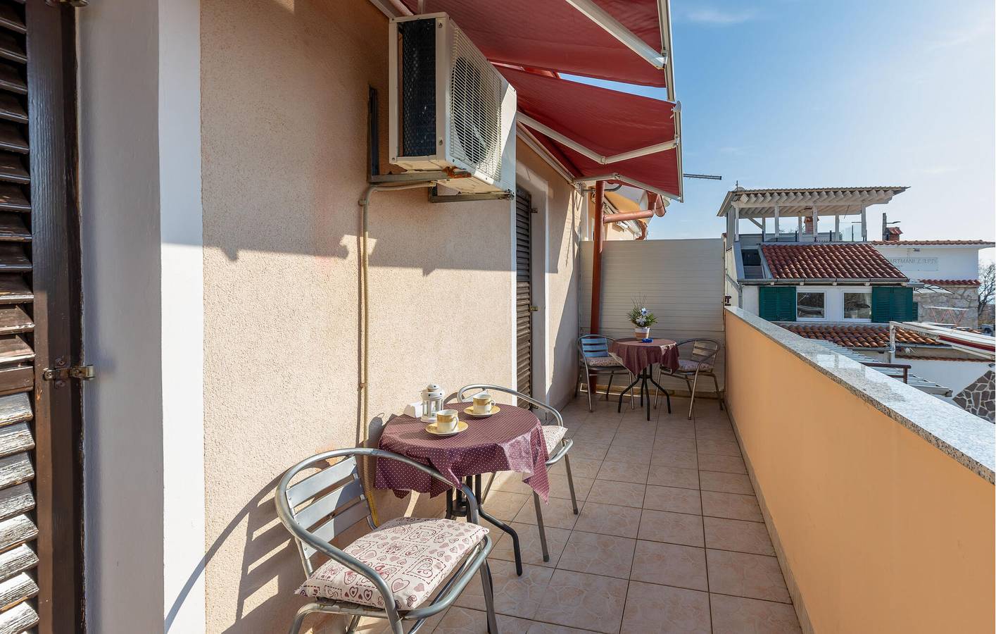 Cały apartament wypoczynkowy, Apartament wakacyjny dla 2 osób z ogród in Jadranovo, Żupania primorsko-gorska