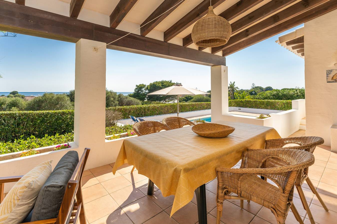 Hermosa casa de vacaciones "Bini S Aigo" con vistas al mar, Wi-Fi y piscina in Binibeca, Sant Lluís