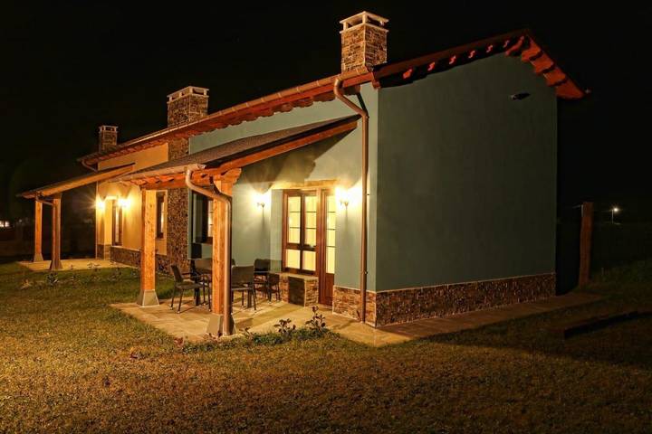 Casa rural para 4 personas, con vistas y terraza en Valdés  - 3