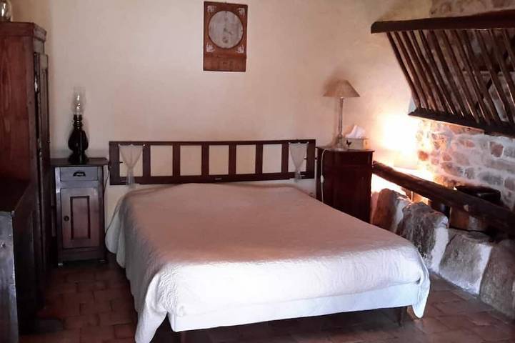 Location de vacances pour 4 personnes, avec jardin à Matour - 2