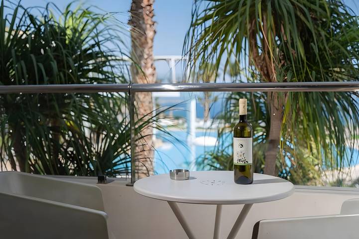 Ferienhaus für 4 Personen, mit Whirlpool und Kinderpool sowie Balkon